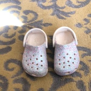 Pre Loved Toddler Crocs Glittery Sz 5